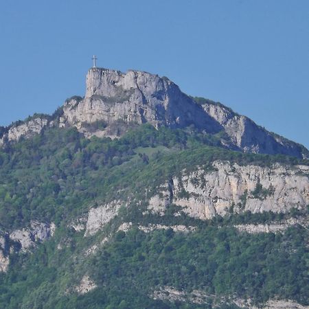 Superbe Appartement - Parking Gratuit - 4 Personnes Chambéry Dış mekan fotoğraf