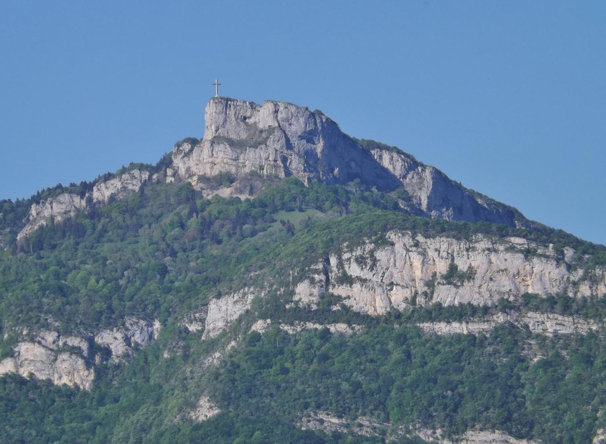 Superbe Appartement - Parking Gratuit - 4 Personnes Chambéry Dış mekan fotoğraf